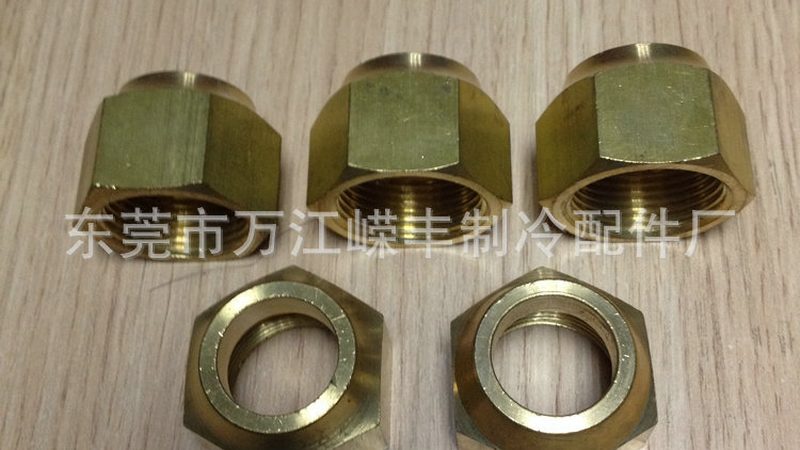 机房空调加湿除湿功能：解析其优缺点